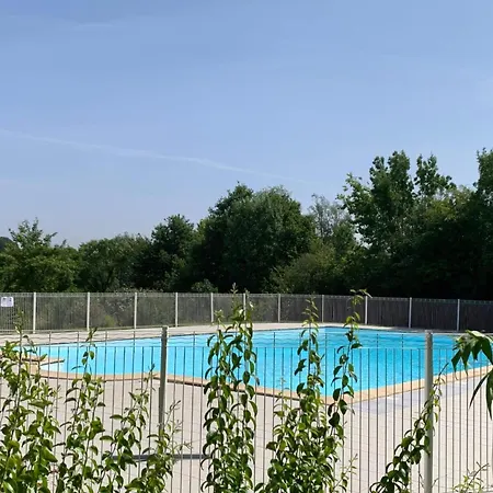 Accessible Family For 6 Moutiers-Sous-Chantemerle